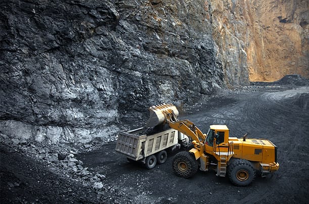 Pemerintah Cabut 180 IUP Mineral dan Batu Bara