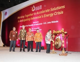 Pemerintah Pangkas Izin Sektor Migas