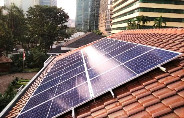 Dirjen Gatrik Optimis Tarif PLTS Atap Saingi Listrik Konvensional