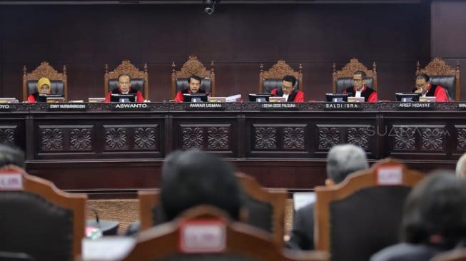 Hakim MK Sebut Gugatan UU Minerba Lemah