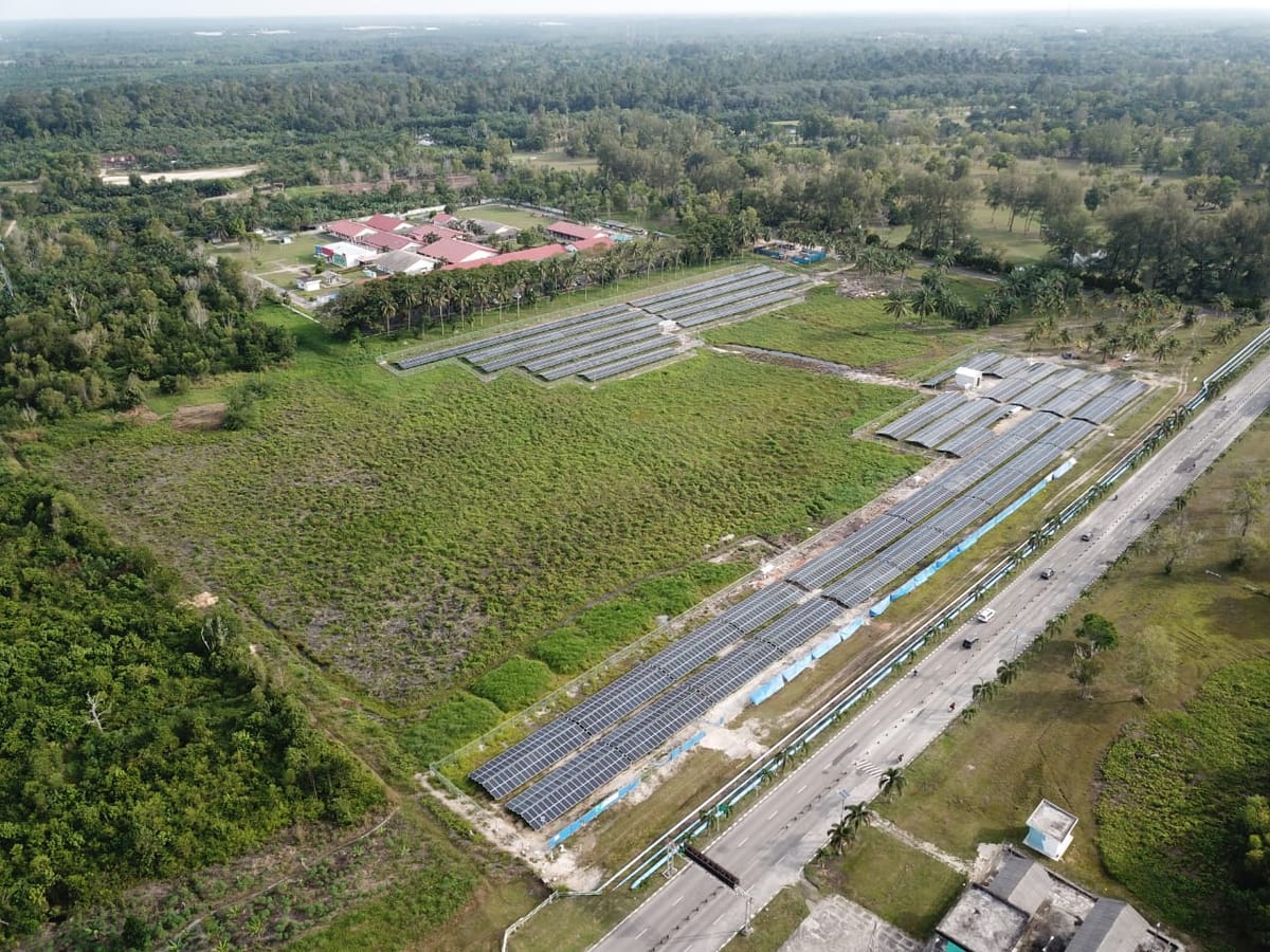 PLTS Di Kilang Dumai Berkapasitas 2 MW Resmi Beroperasi