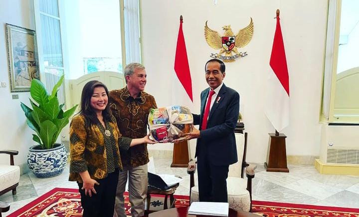 Vale Kenalkan Produk UMKM dan Beras Organik Binaan Kepada Presiden Jokowi