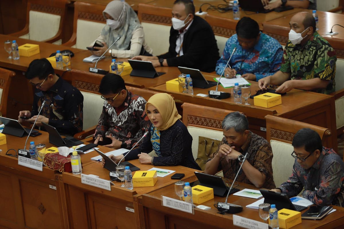 Dihadapan Komisi VII DPR, Dirut Pertamina Sampaikan Pentingnya Buffer Zone Demi Keselamatan Warga