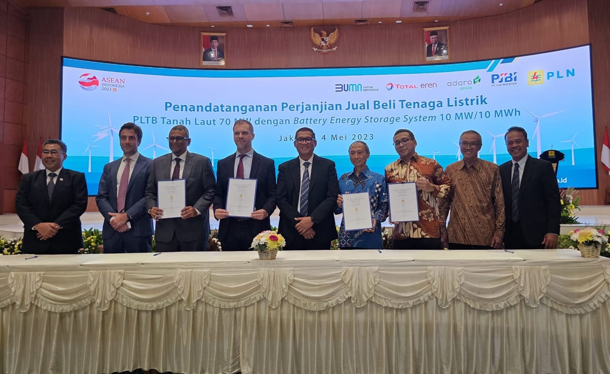 Bangun PLTB Berkapasitas 70 MW, Adaro dan PLN Tandatangani PJBL