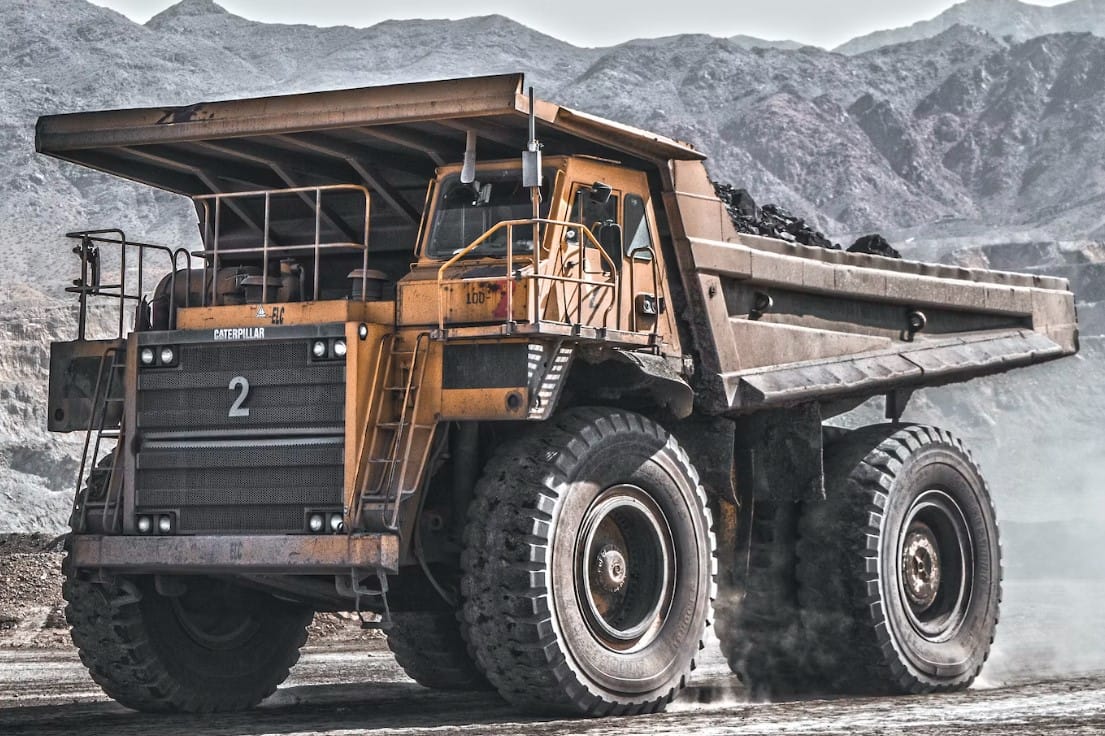 Stok Ban Alat Berat Menipis, ESDM: Kita Sedang Antisipasi