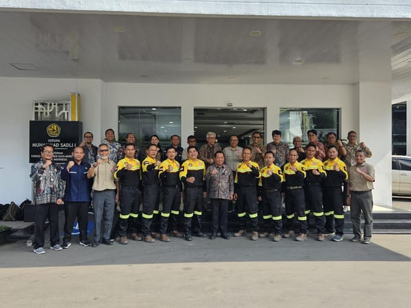 Dirjen Minerba Tri Winarno Resmi Lepas Tim Garuda Mine Rescue ke Ajang Kompetisi di Zambia