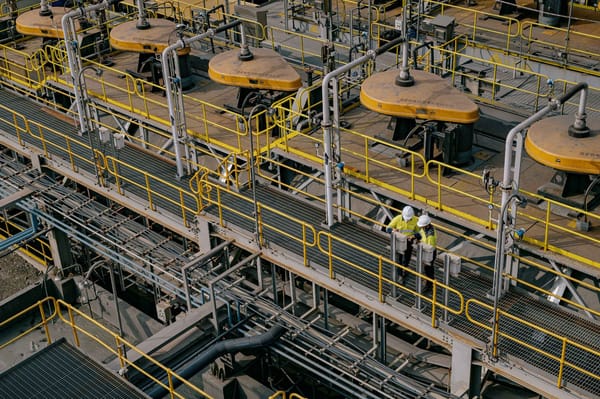 MBMA Manfaatkan Sisa Bijih Tambang untuk Bahan Baku Baterai Kendaraan Listrik