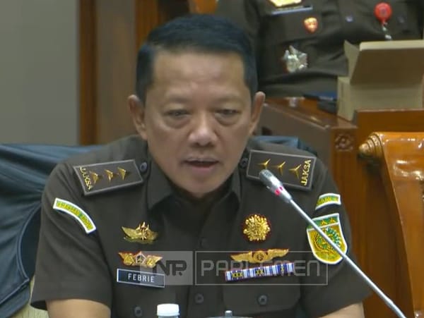 Mantan Jampidsus Febrie Adriansyah Jadi Tersangka Korupsi dan TPPU