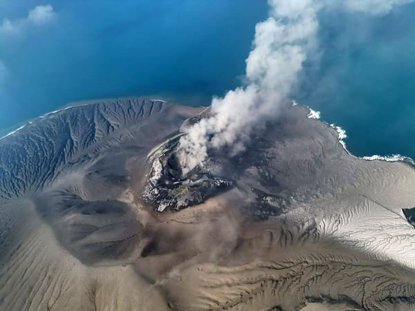 Pasca Erupsi, Badan Geologi Kementerian ESDM Pastikan Gunung Anak Krakatau Status Siaga