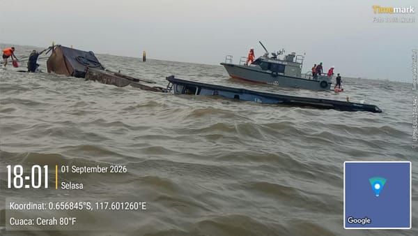 Tim Patroli PHM Berhasil Selamatkan Enam Awak Kapal Masyarakat yang Tenggelam di Perairan Mahakam