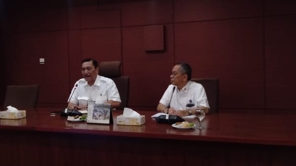 Menko Luhut Sebut Industri Migas Topang Pembangunan Ekonomi dan Transisi Energi