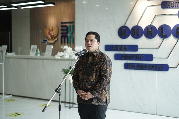 Menteri Erick  Minta Pertamina Selamatkan Warga dan Usut Terbakarnya Pipa BBM Plumpang