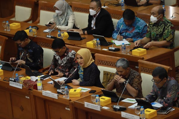 Dihadapan Komisi VII DPR, Dirut Pertamina Sampaikan Pentingnya Buffer Zone Demi Keselamatan Warga