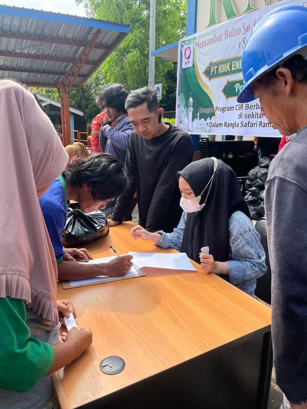 Sambut Lebaran, RMK Energy Bagikan Ribuan Paket Sembako di Muara Enim