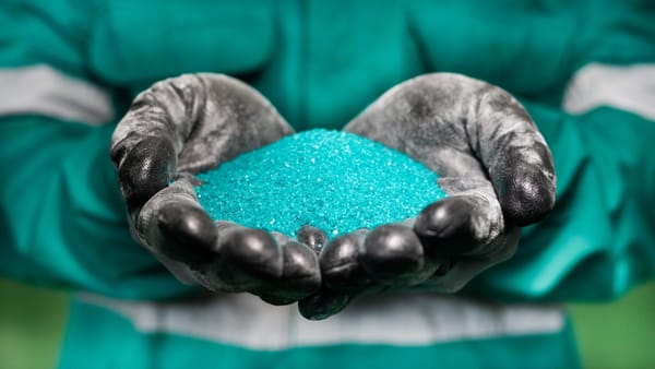 Hilirisasi mineral logam