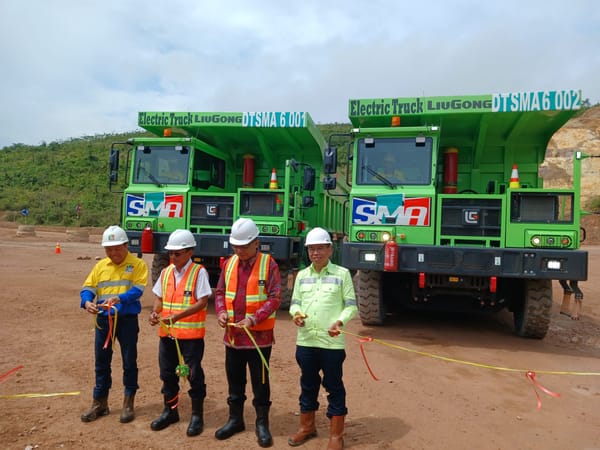 Upaya Pangkas Emisi Karbon, J Resources Operasikan Truk Listrik