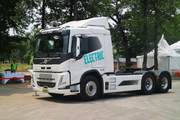 Sasar Konsumen Perkotaan, Indotruck Utama Gelar Uji Coba Truck Volvo FM Electric